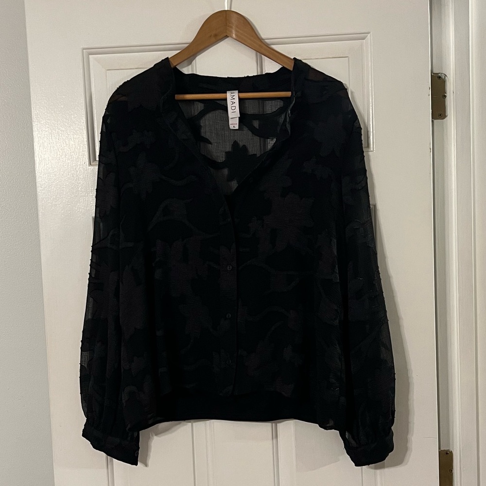 Anthropologie, sheer floral button down blouse with cami, black, size XL